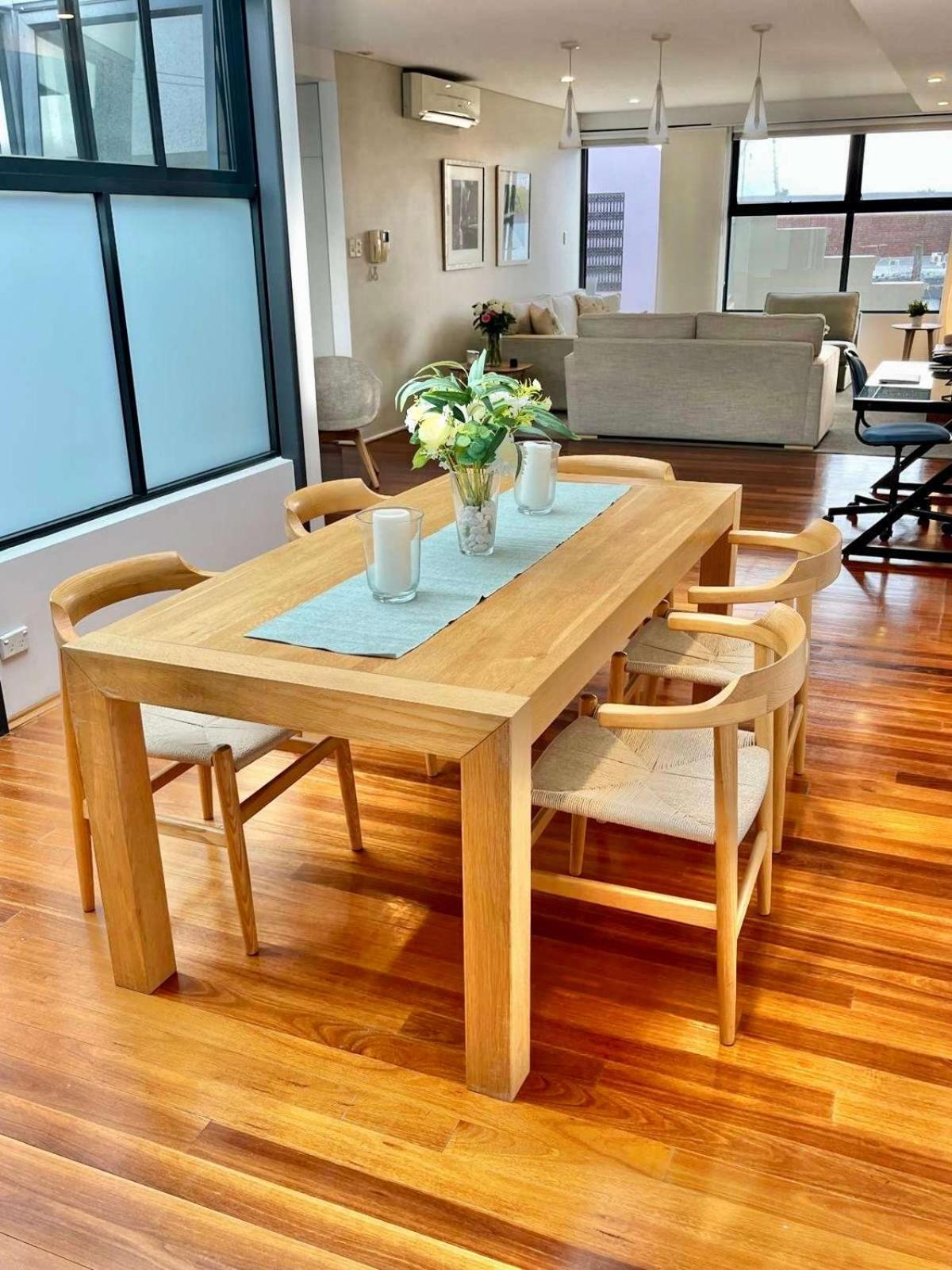 Luxe 2Br 2 Bath With Terrace, Secure Parking, 200M From Sydney Metro Sydney